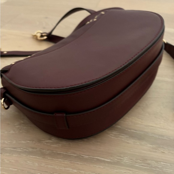 Michael Kors CARY Medium Deep Burgundy Bag - Picture 2 of 3